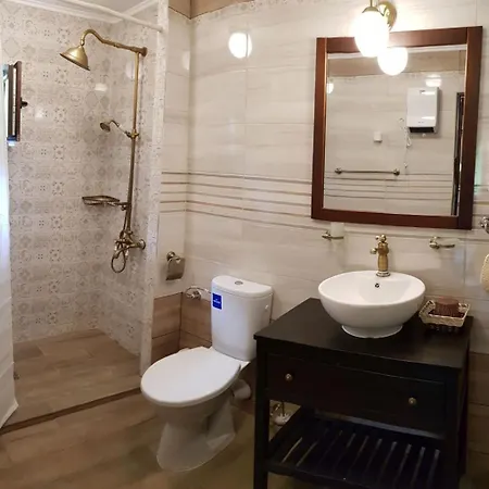начовата къща стойките, пампорово 3*