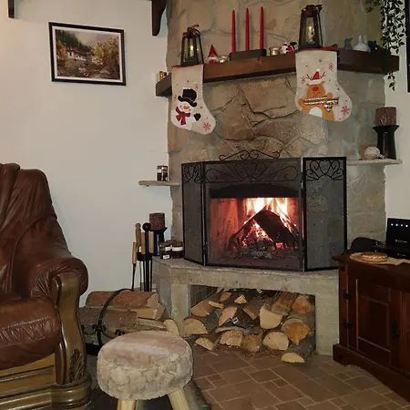 Guest house начовата къща стойките, пампорово 3*