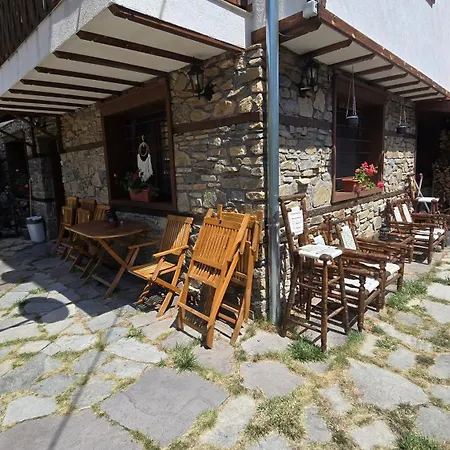 بيت ضيافة начовата къща стойките, пампорово 3*