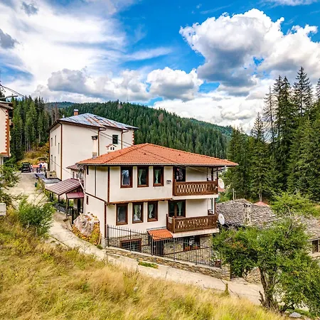 Case de vacanță начовата къща стойките, пампорово Vodata
